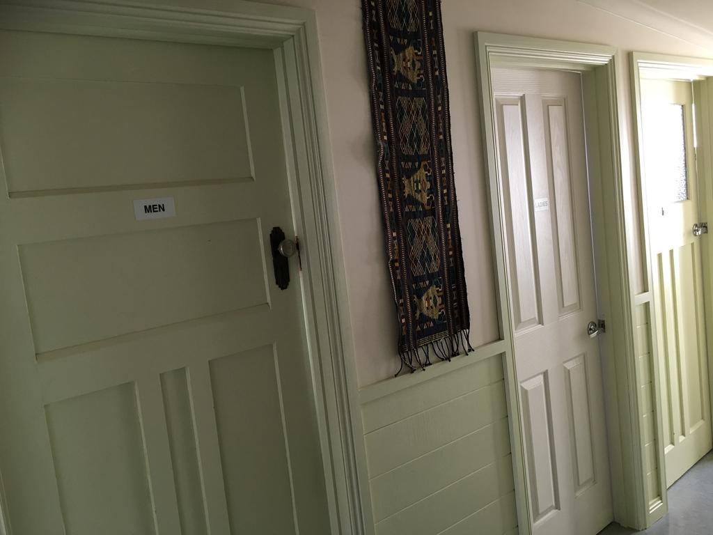Port Campbell Guesthouse & Flash Packers Екстер'єр фото